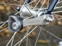 Reelight 220+ Magnet Lygtesæt M. Backup -Specialized Salgsbutik 28157563 2091893804377492 4059924171344314368 n