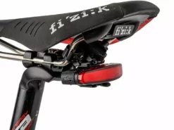 CloseTheGap Cover My Back 2+ Bagskærm M. Lygte -Specialized Salgsbutik CoverMyBack2 2 1024x1024 1