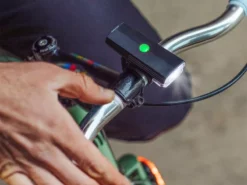 Blackburn Dayblazer Genopladelig Forlygte, 550 Lumen 14 Blackburn Dayblazer Genopladelig Forlygte, 550 Lumen -Specialized Salgsbutik bbn dayblazer 550 front light 7134751 lifestyle 4